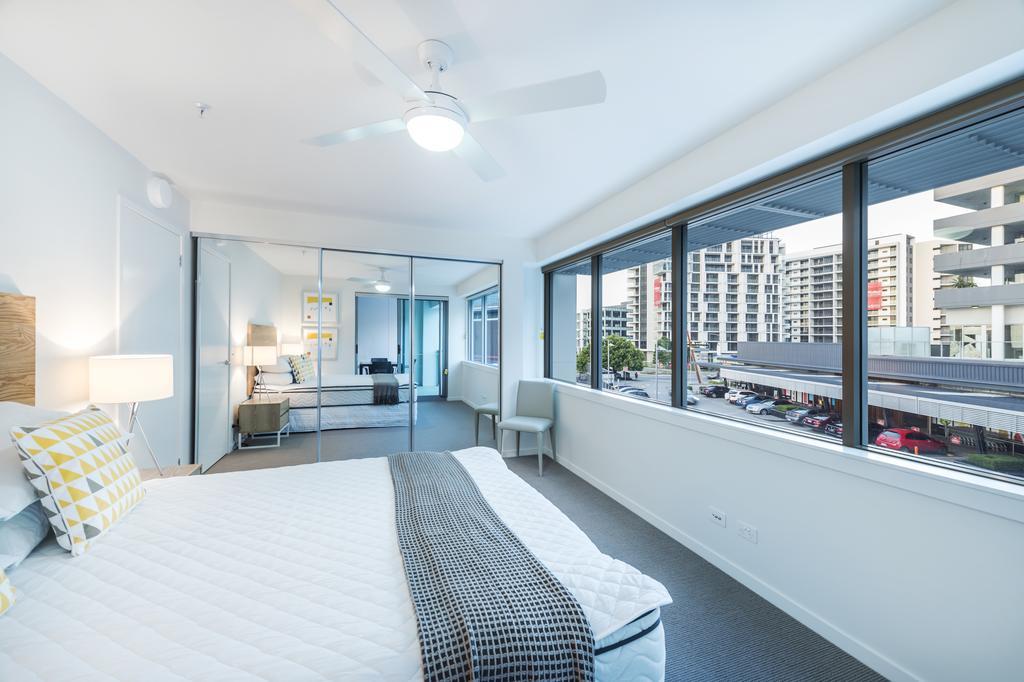 Link Portside Wharf Apartment Hotel Brisbane Zimmer foto